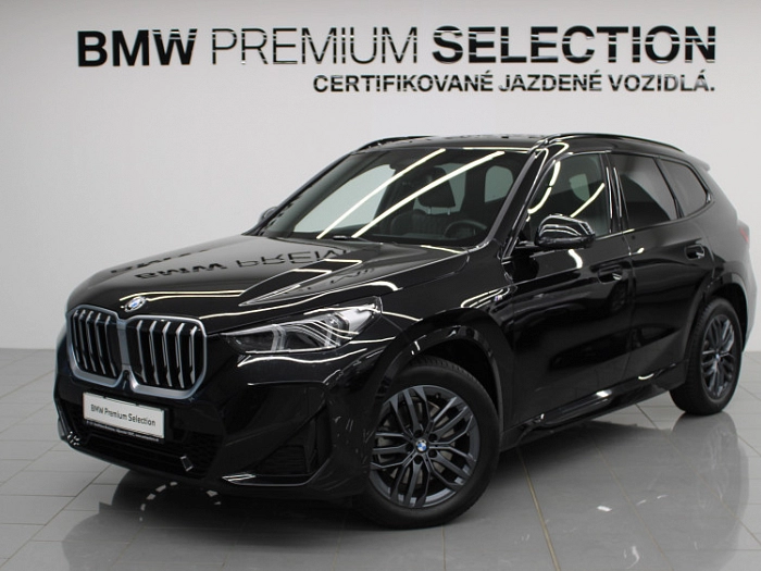 BMW X1 xDrive23d 145 kW automat Black Sapphire Metallic