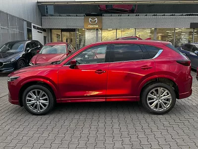 Mazda CX-5 2023 2,5L Skyactiv G194 6AT AWD 2,5L SKYACTIV-G 143 kW automat Soul Red Crystal