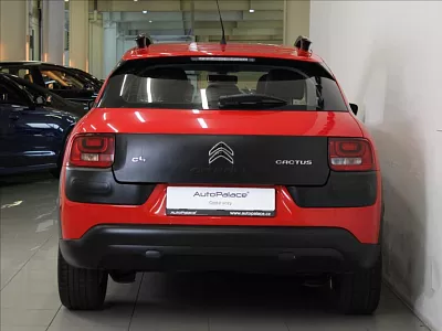 Citroën C4 Cactus 1,2 i 60kW Feel NAVI 2.maj ČR 60 kW červená