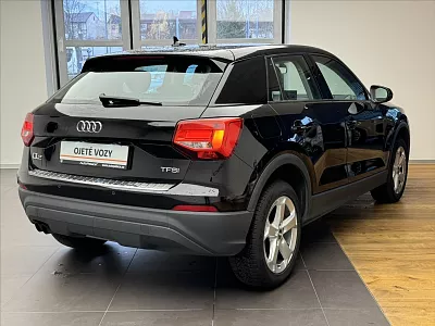 Audi Q2 1,4 TFSI  S-tronic 110 kW automat černá