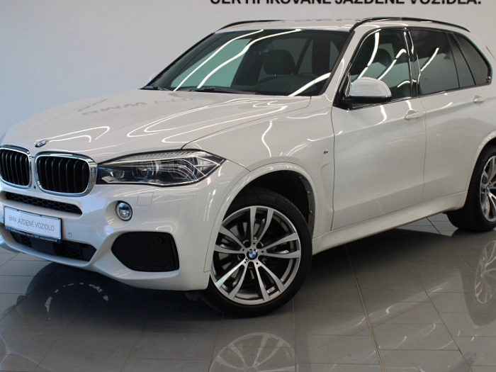 BMW X5 xDrive30d 190 kW automat Alpine White