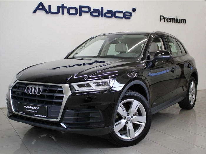 Audi Q5 2,0 40TDi 4x4 Bezklíč 45tkm.ČR 140 kW automat černá