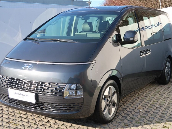 Hyundai Staria 2,2 cRDi STYLE PREMIUM 4x2 PANO 130 kW automat šedá