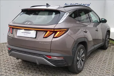 Hyundai Tucson 1,6 T-GDI SMART 1.MAJITEL 110 kW hnědá metalíza