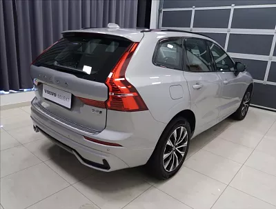 Volvo XC60 2,0 B5 AWD AUT Plus POLESTAR 184 kW automat šedá