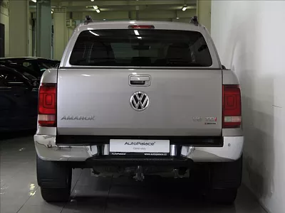 Volkswagen Amarok 3,0 V6 TDi 4M Highline Tažné 150 kW automat žlutá