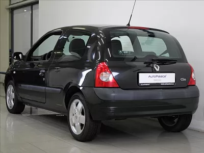 Renault Clio 1,2 i 55kW MT 75 350km! 1.maj ČR 55 kW černá