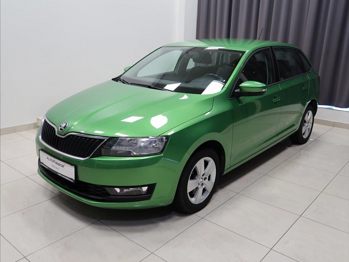 Škoda Rapid 1,0 TSI 81kW Ambition Spaceback 81 kW zelená