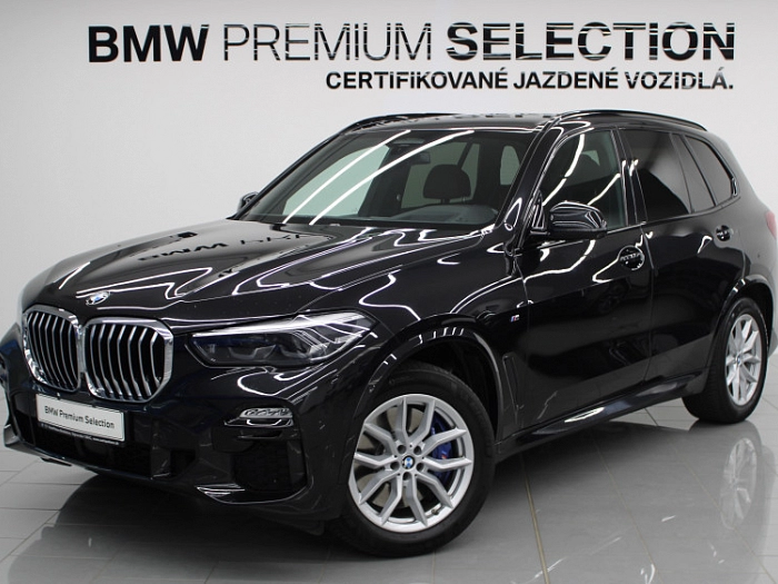 BMW X5 xDrive40i 250 kW automat Black Sapphire Metallic