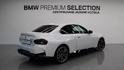 BMW M240i xDrive Coupé 285 kW automat Mineral White