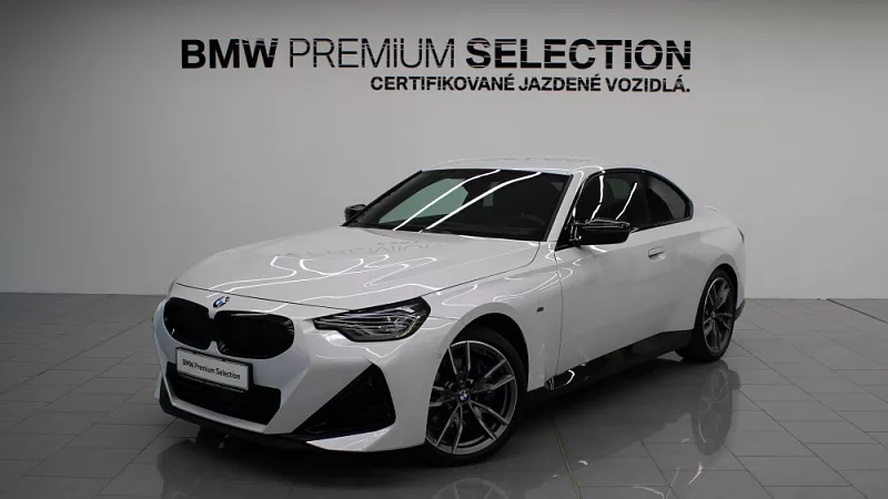 BMW M240i xDrive Coupé 285 kW automat Mineral White