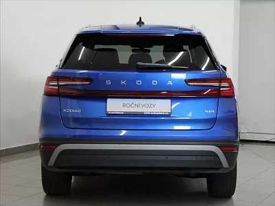 Škoda Kodiaq 2,0 TDi 4x4 Exclusive 16tkm. 142 kW automat modrá