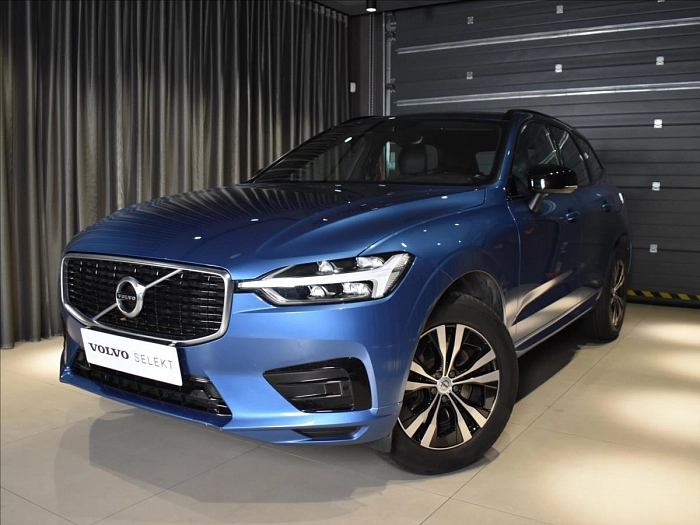 Volvo XC60 2,0 B4 AWD R-Design Paměti,Oncall 145 kW automat modrá