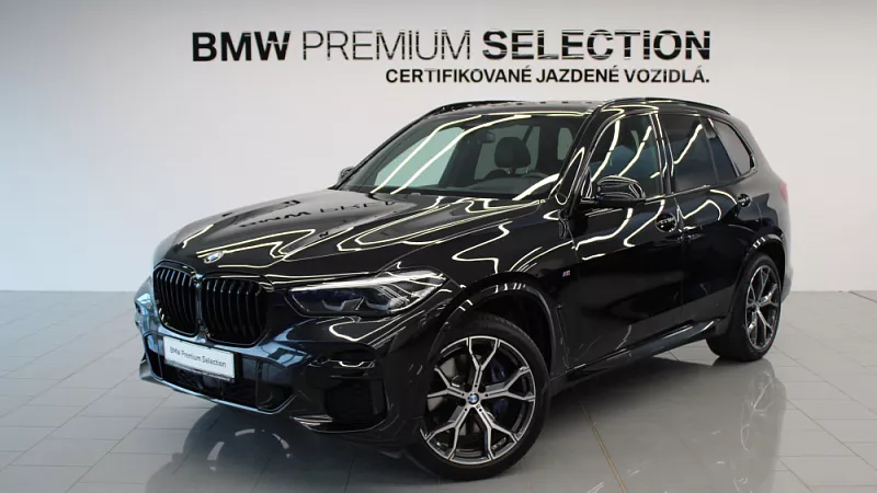 BMW X5 xDrive30d 210 kW automat Black Sapphire Metallic