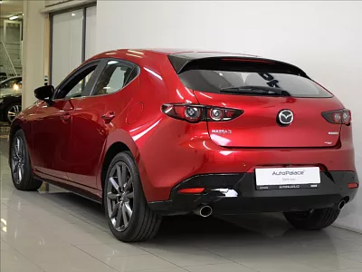 Mazda 3 2,0 G122 GT+ NAVI 1.maj.ČR 90 kW červená