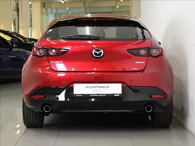 Mazda 3 2,0 G122 GT+ NAVI 1.maj.ČR 90 kW červená