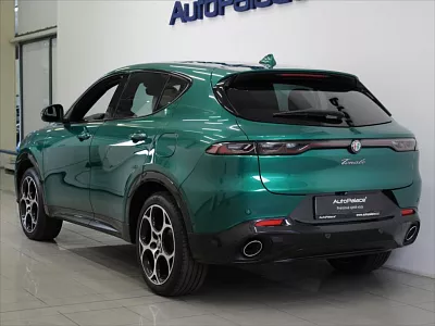 Alfa Romeo Tonale 1,3 PHEV 280k. Q4 Veloce 24tkm 206 kW automat zelená