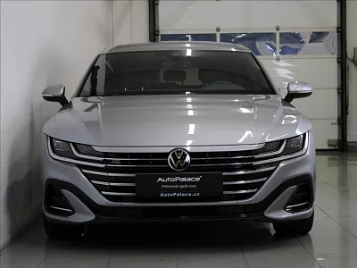 Volkswagen Arteon Shooting Brake 2,0 TDi DSG R-Line KAMERA ČR 110 kW automat šedá