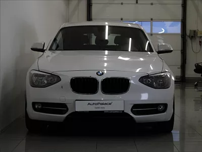 BMW 1 1,6 116i 100kW Sport AAC ČR 100 kW bílá