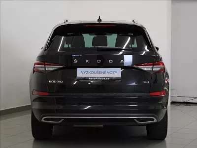 Škoda Kodiaq 2,0 TDi 147kW 4x4 L&K 58tkm. 147 kW automat černá