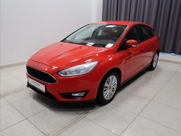 Ford Focus 1,6 Trend  Duratec Ti-VCT 105k 77 kW červená