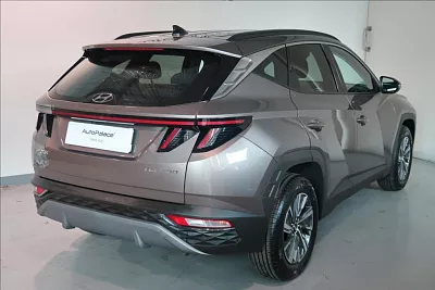 Hyundai Tucson 1,6 T-GDI 110kW SMART 1.MAJITE 110 kW hnědá