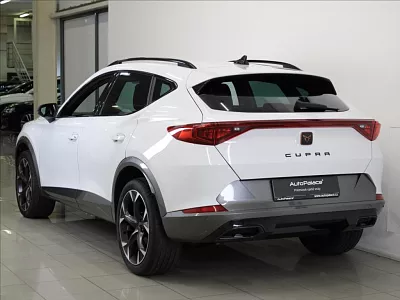 CUPRA Formentor 1,5 TSi DSG 22tkm. 5L.Zár.ČR 110 kW automat bílá