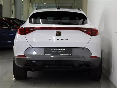 CUPRA Formentor 1,5 TSi DSG 22tkm. 5L.Zár.ČR 110 kW automat bílá