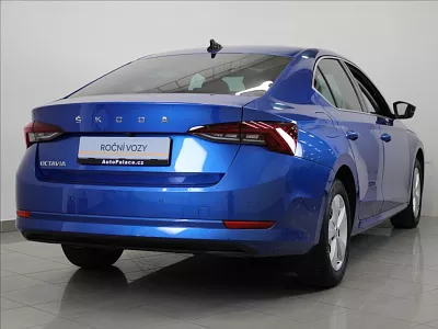 Škoda Octavia 2,0 TDi 110kW DSG Style+5L.Zár 110 kW automat modrá