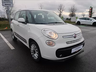 Fiat 500L 1,6 LOUNGE  MultiJet 120k 88 kW bílá