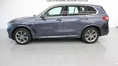 BMW X5 xDrive30d 195 kW automat arktis-grau Brillanteffekt