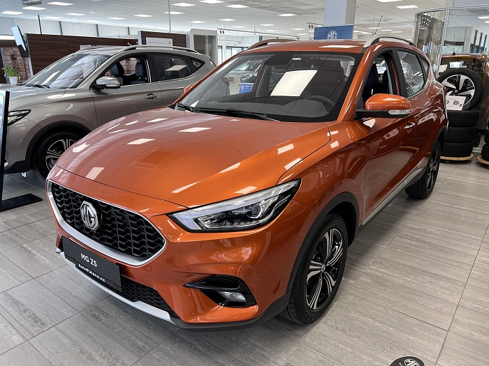 MG ZS 1,5 MT Emotion Plus 1,5 VTI-TECH 78 kW Hoxton Orange