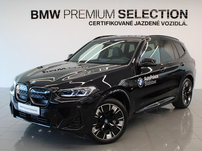 BMW iX3 210 kW automat M Carbon Black