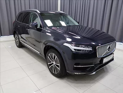 Volvo XC90 2,0 D5 AWD AUT Inscription 177 kW automat modrá