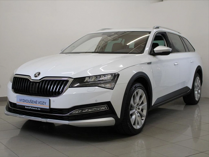 Škoda Superb 2,0 TDi 147kW 4x4 Scout PANO 147 kW automat bílá