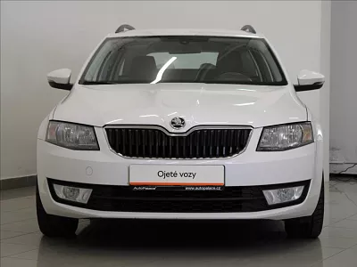 Škoda Octavia 1,6 TDi Ambi+ TAŽNÉ 2xSady Kol 77 kW bílá