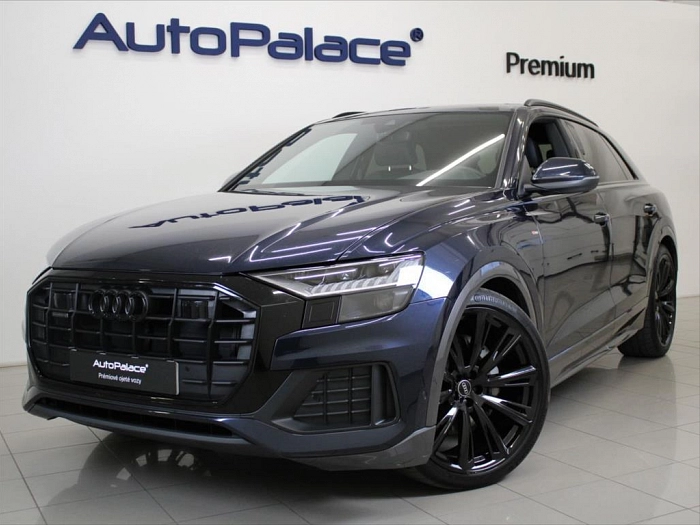 Audi Q8 3,0 50TDi S-Line 23" B&O ČR 210 kW automat modrá