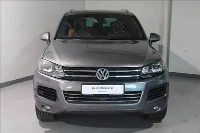 Volkswagen Touareg 3,0 TDI LIMITED EDITION X 180 kW automat šedá