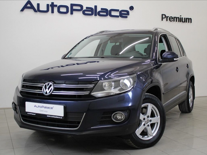 Volkswagen Tiguan 2,0 TDi MT Sport DCC 2.maj. 103 kW modrá